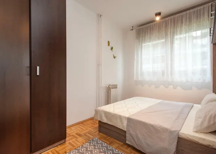 Iva Apartmán
